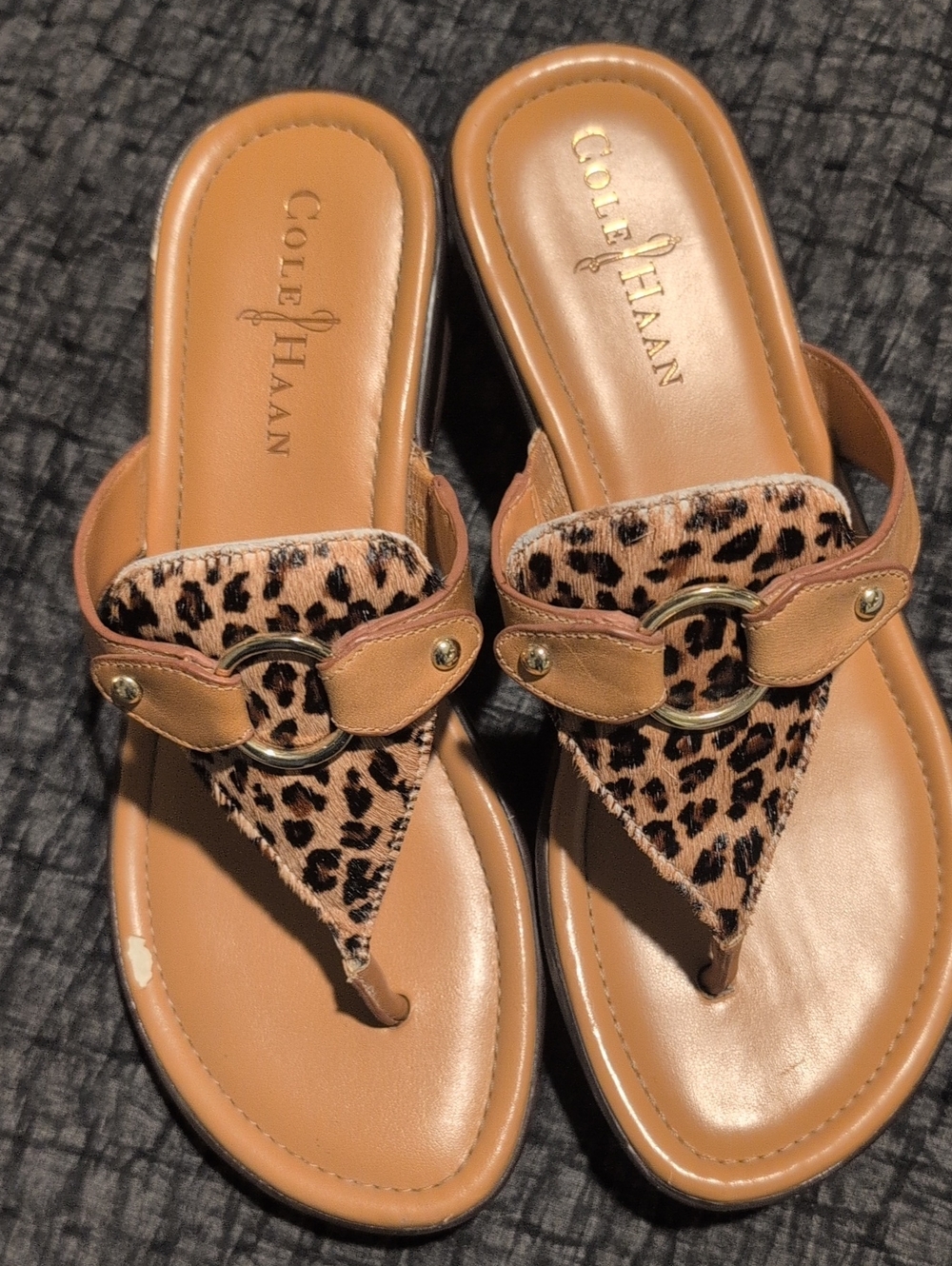Cole Haan Size 6 Women’s Leopard Flip Flop Nike Air Soles Tan color Dressy shoes